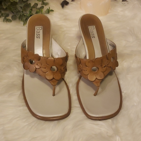 Bass Sandals 3" heel Olive green - Picture 2 of 9